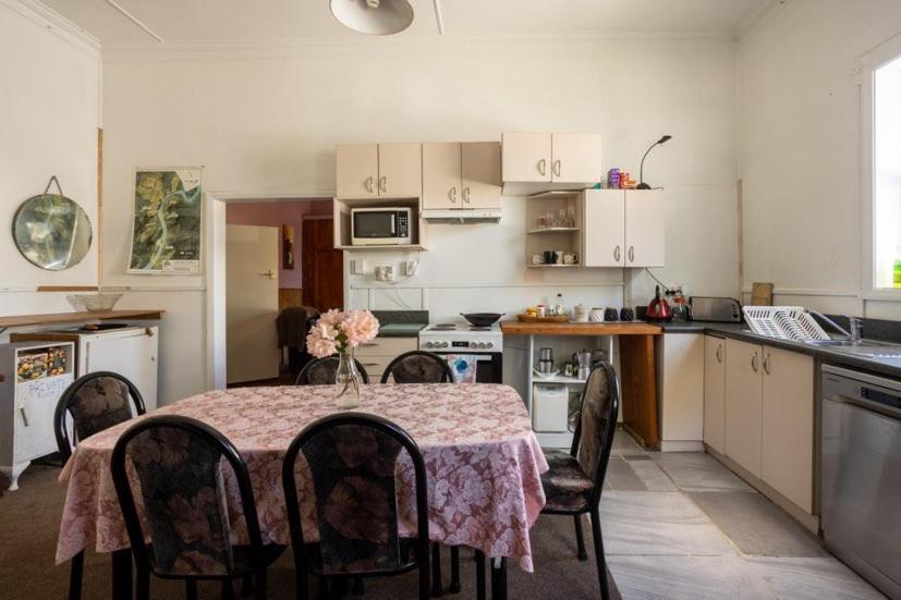 Brunnerton Lodge and Backpackers photo 4