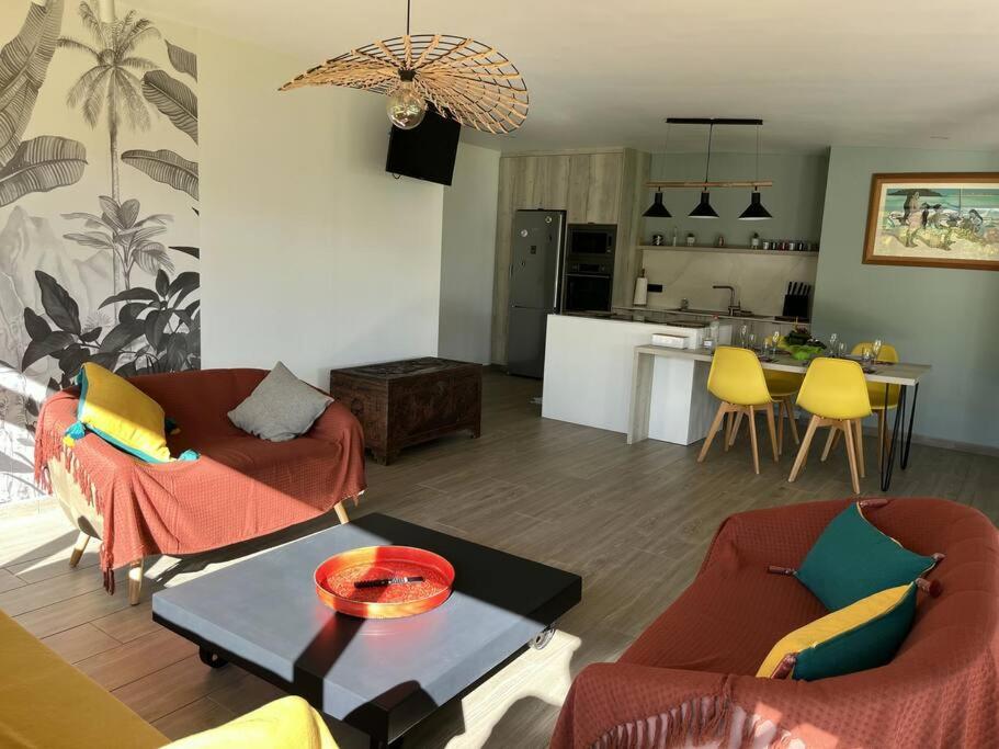 NEW Luxury & Modern FARE MAOTI photo 3