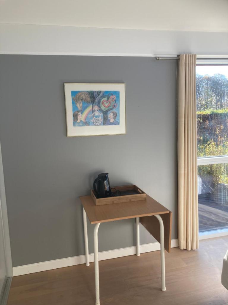 Værelse, bad og toilet i villa photo 2