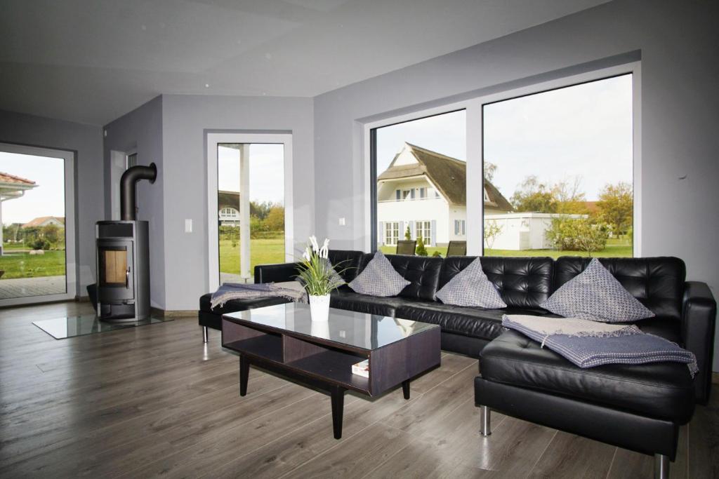 Haus in idyllischer Lage mit Sauna, Terrasse und Garten - Villa Mondlicht photo 2