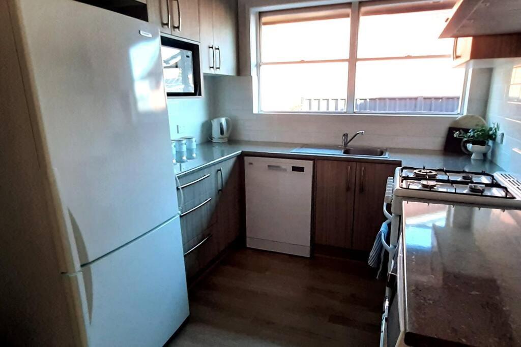 Spacious Unit in Convenient Location photo 2