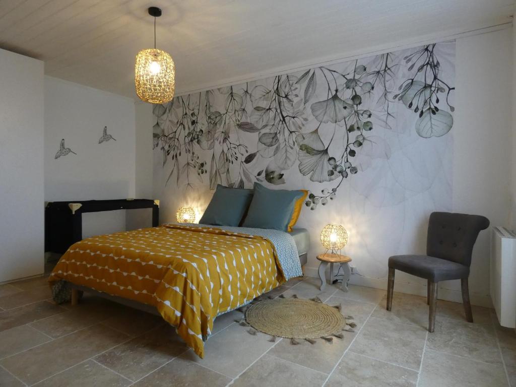 Gîte Beaumont-les-Autels, 3 pièces, 6 personnes - FR-1-581-104