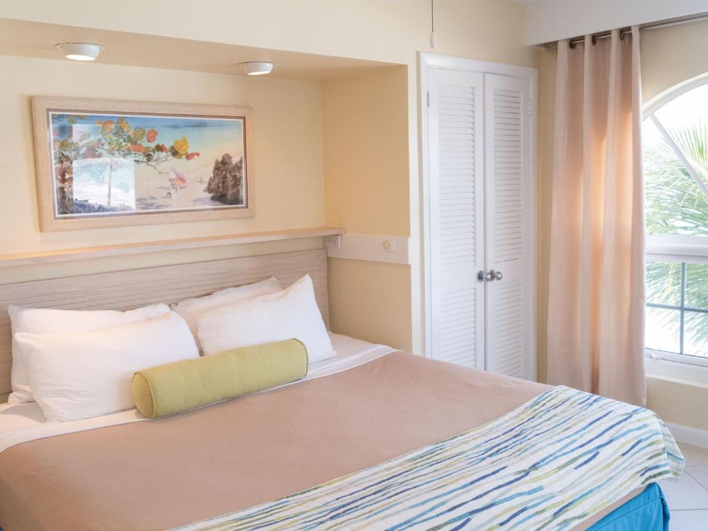 Deluxe Ocean View Villas - Just Steps From White Sand Beaches photo 4