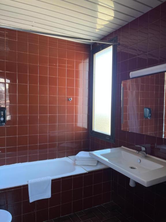 Hotel Bruc photo 1