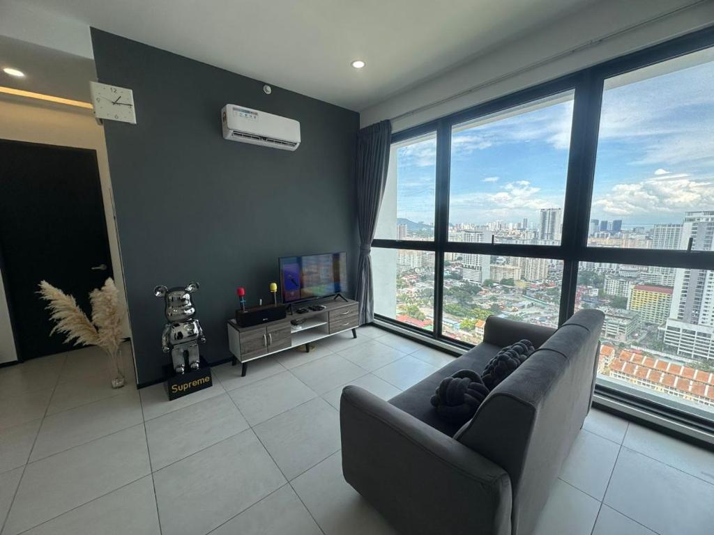 New Brand KTV SET, Netflix, 3 Queen Bed High Floor photo 1