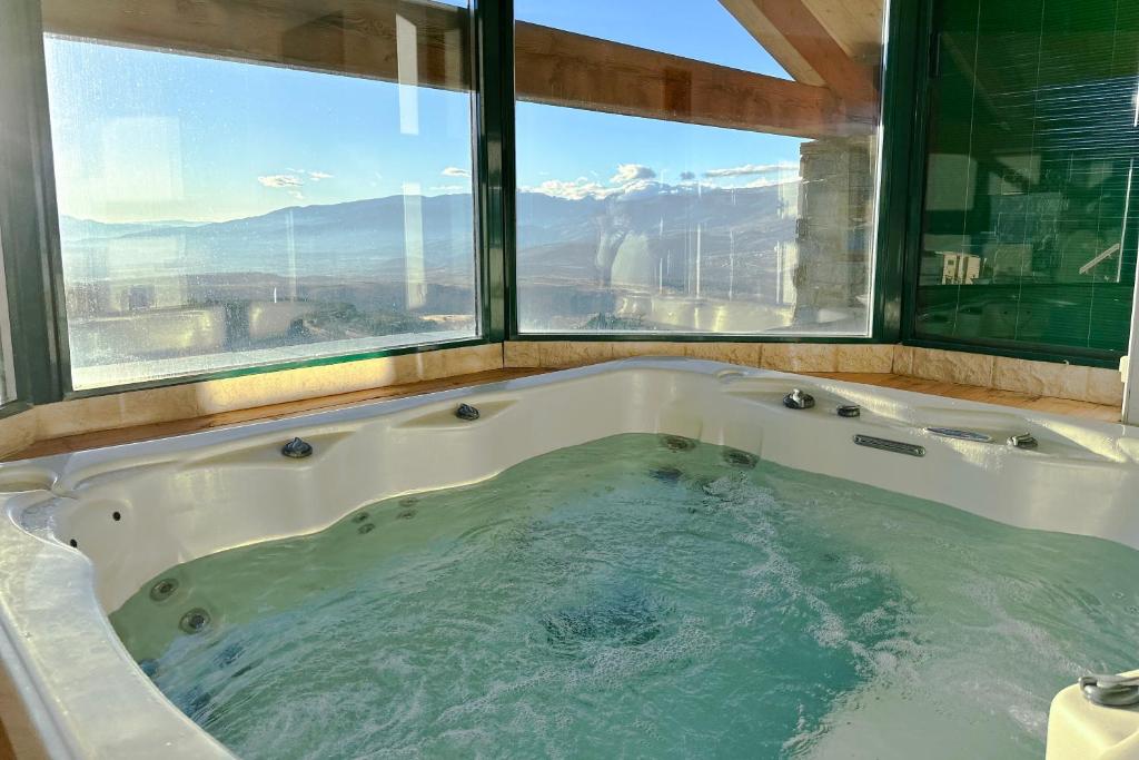 CHALET DE LA COULEE - Chalet de grand standing avec spa offrant une vue sur la vallée