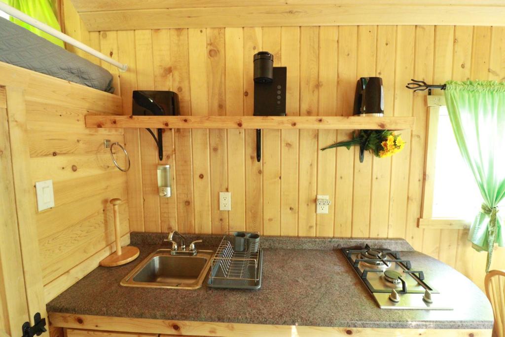 Waterfront Tiny House near Pomquet Beach photo 2