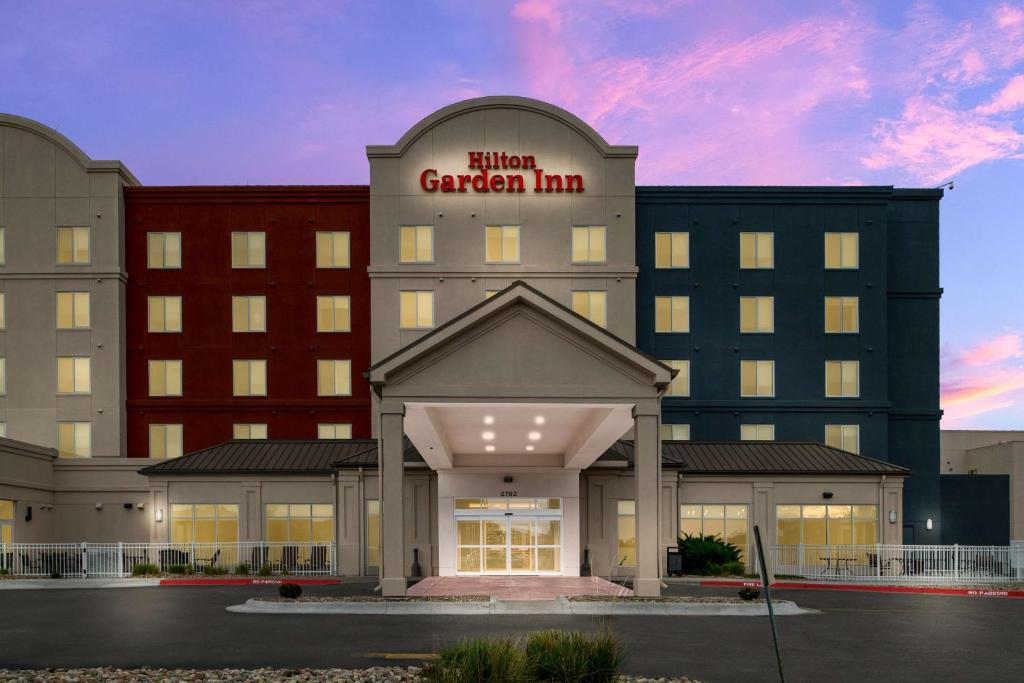 Hilton Garden Inn Omaha East/Council Bluffs photo 2