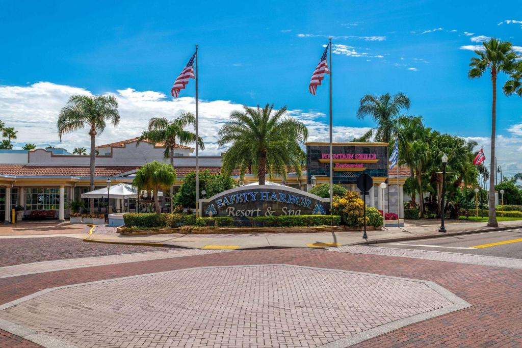 Safety Harbor Resort & Spa Trademark Collection by Wyndham image