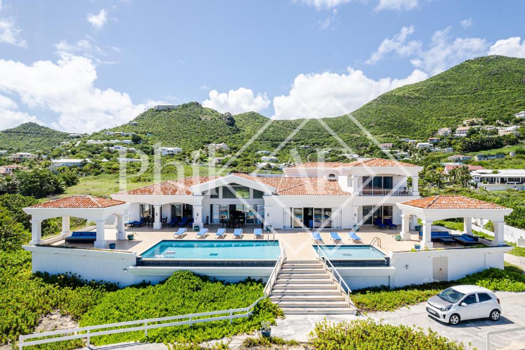 10 bed-rooms luxury BEACH VILLA photo 2