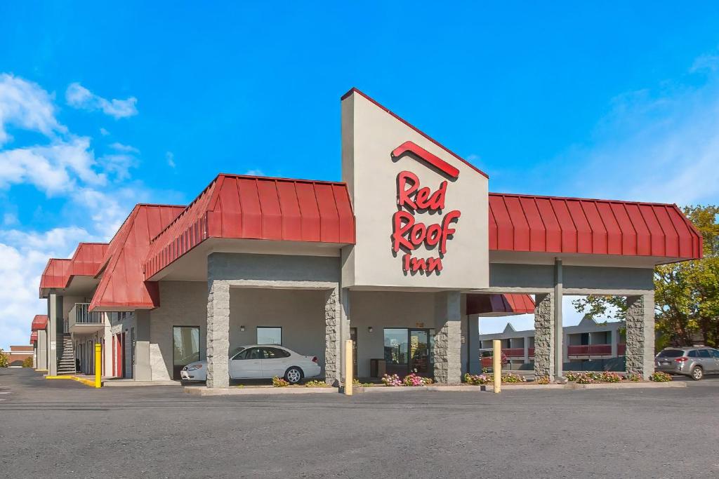 Red Roof Inn Winchester, VA photo 1