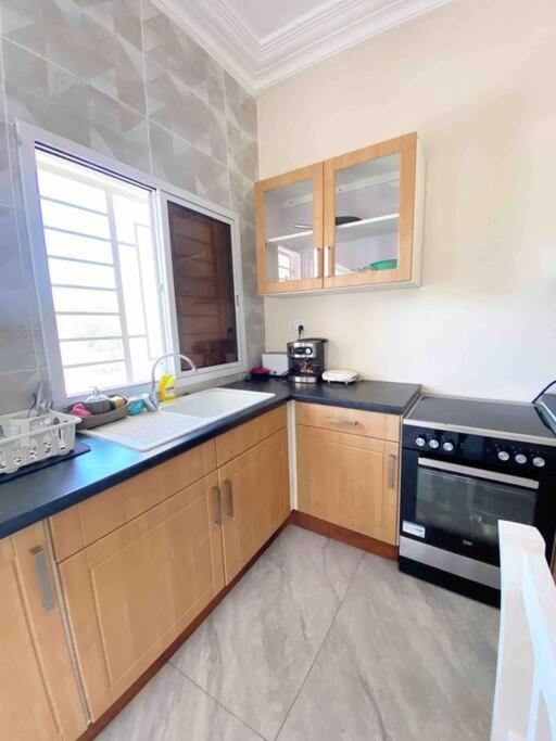 KMR Apartment - Sira photo 1