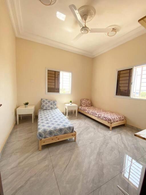 KMR Apartment - Sira photo 4