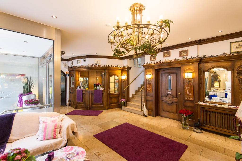 Hotel Trapp photo 2
