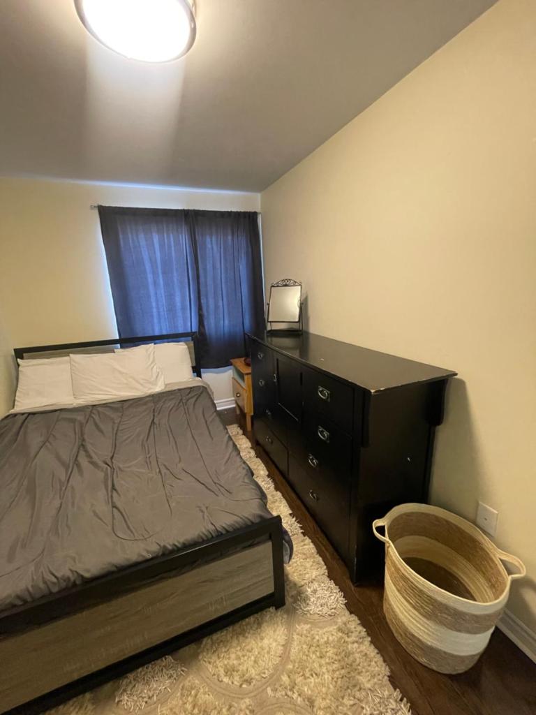 Charming One Bedroom Near Bramalea City Centre