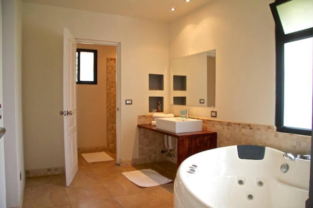 Casa alegre Villa with private pool photo 1