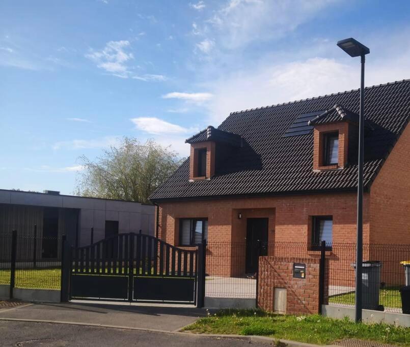 Maison individuelle, campagne, 3 chambres, baignoire balnéo 2 places