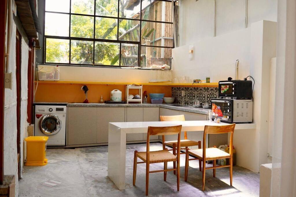 Sol House photo 1