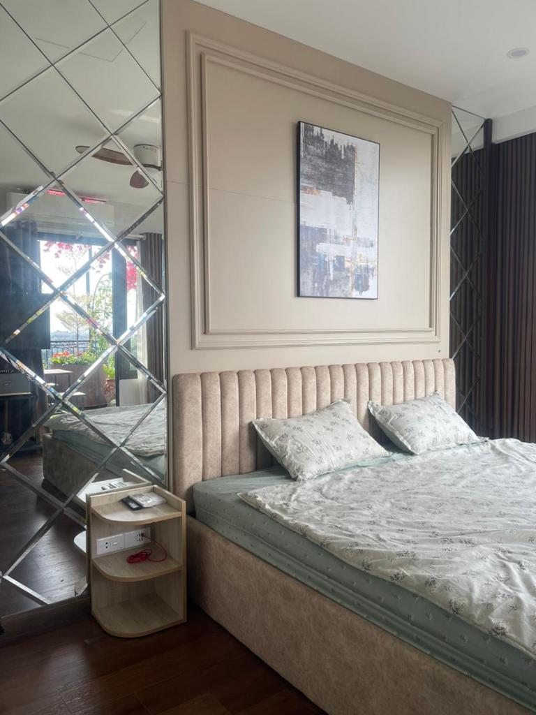 Happy House- Studio Apartment