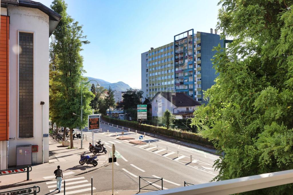 Bertholet Annecy centre photo 4