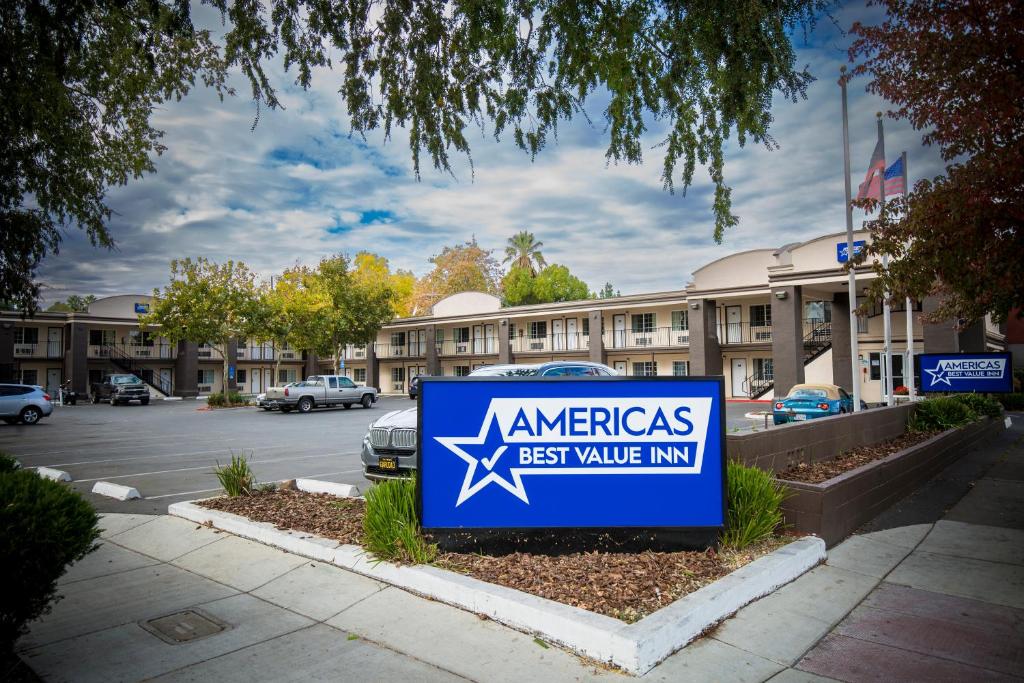 Americas Best Value Inn Chico image