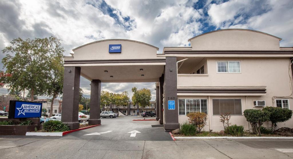 Americas Best Value Inn - Chico photo 1