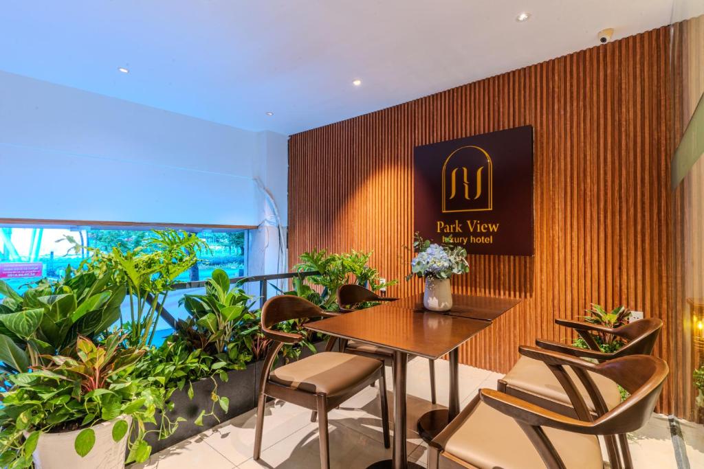 Khách sạn Lê Lê