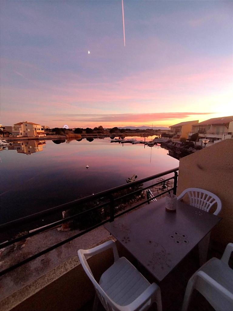 Appartement coup de coeur les pieds dans l'eau photo 3
