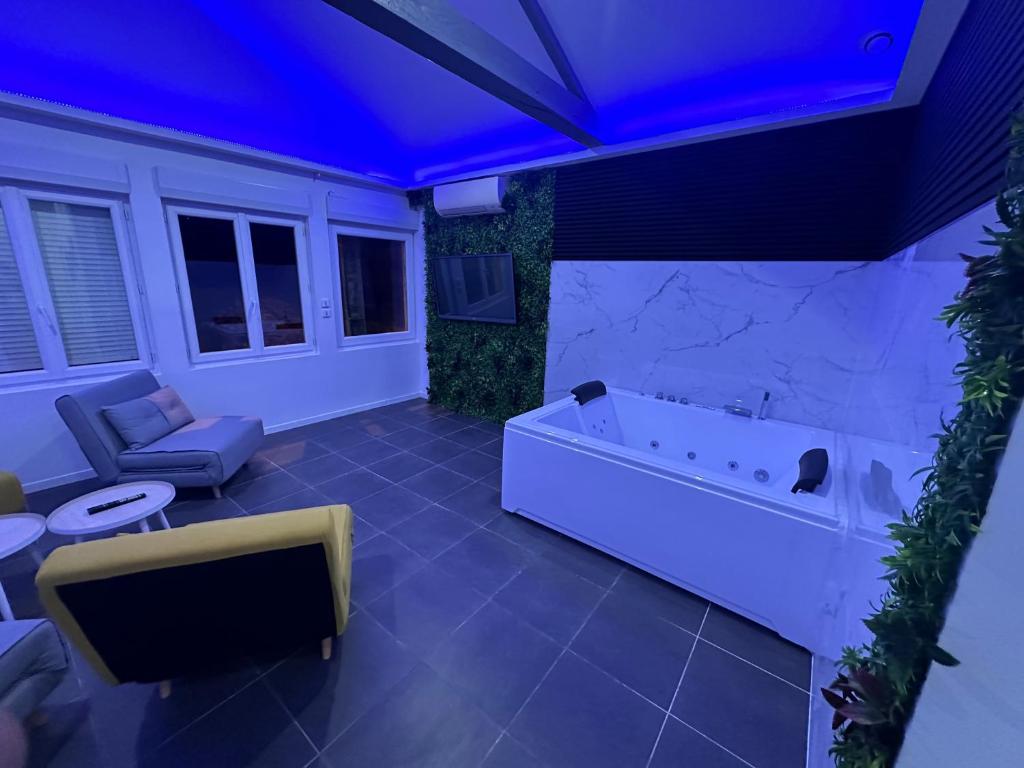 Love room borabora 6 - Thumbnail image