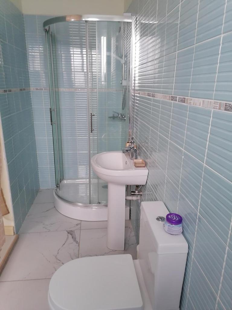 L & J Apartments photo 2
