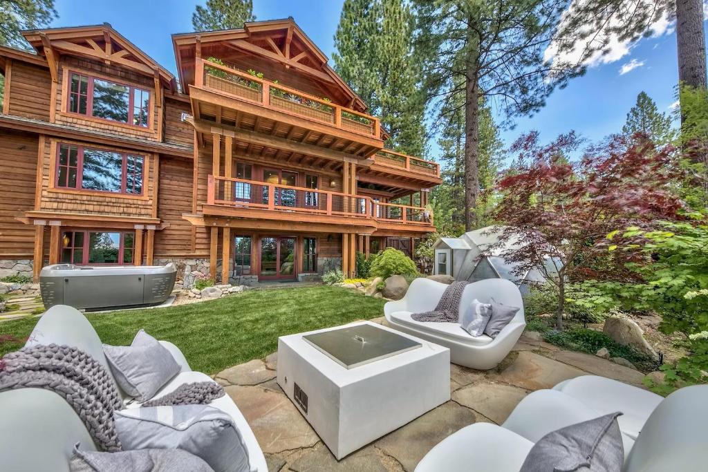 A Touch Of Tuscany In a Lake Tahoe Estate image