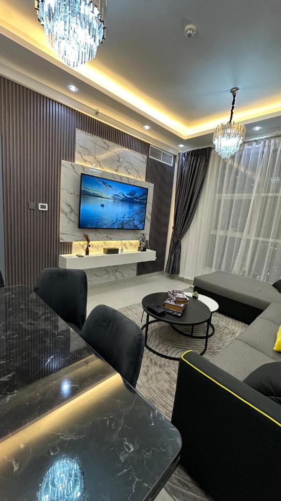 Luxury 2 bedroom new brand photo 2