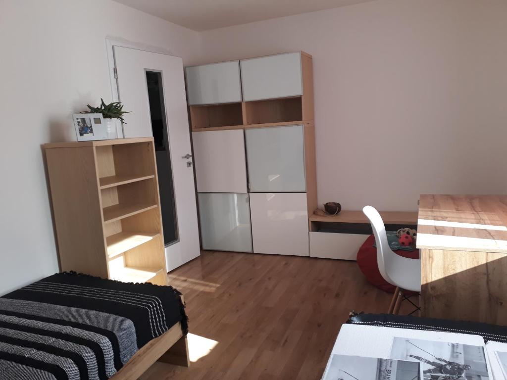 3 izbovy RD - bungalow photo 3