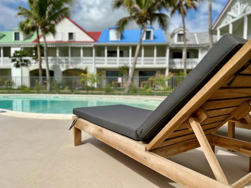 Studio Eleven Alamanda Resort beach front photo 1