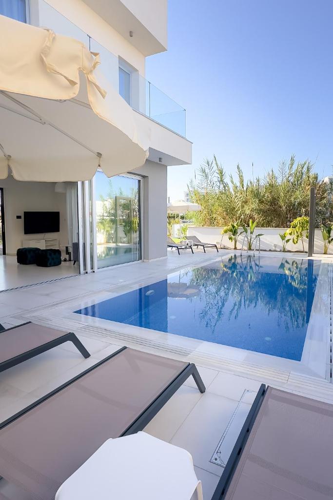 City Napa Seaview Villas - Villa 8 photo 2