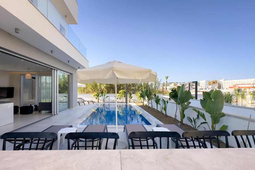 City Napa Seaview Villas - Villa 8 photo 1