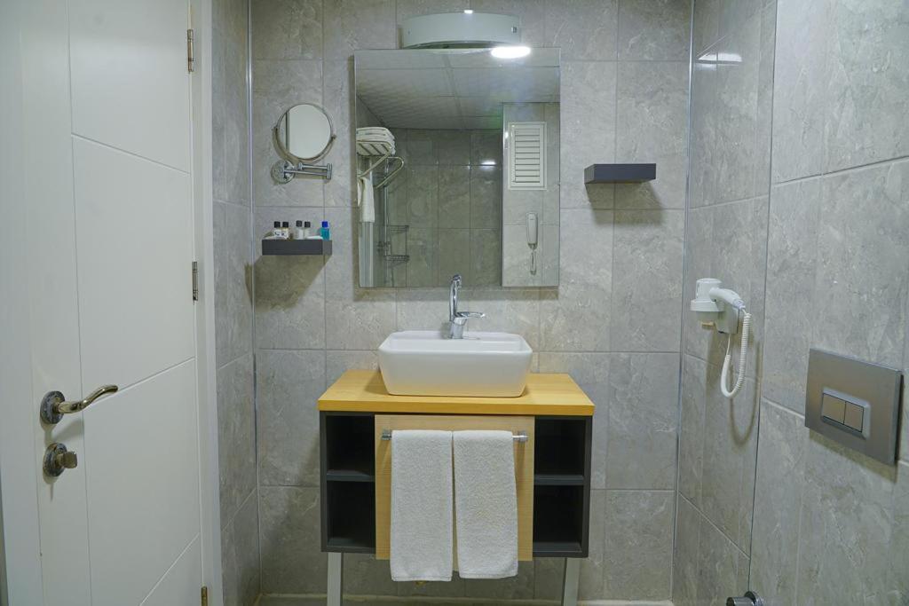 JURA HOTELS LARA RESORT photo 2
