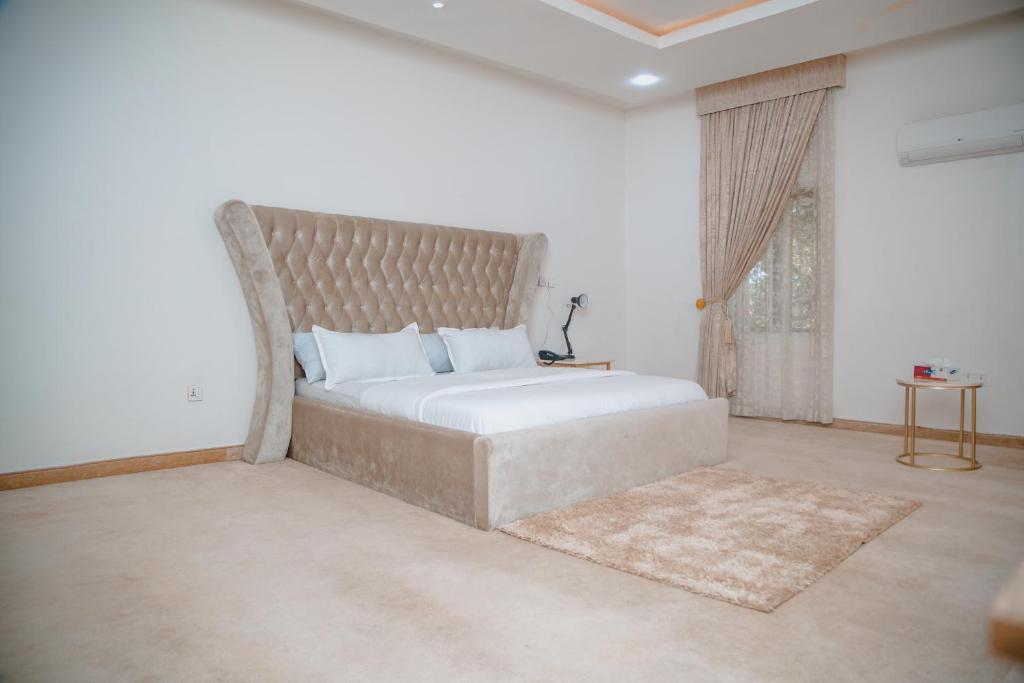 Sakasa hotel and suites photo 4