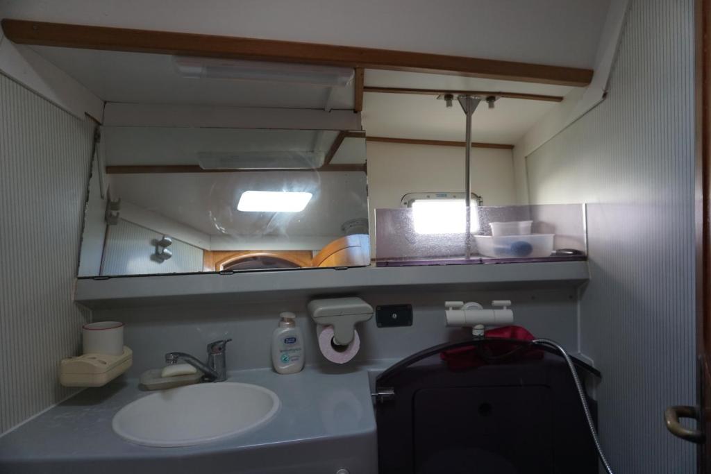 Bed on board photo 3