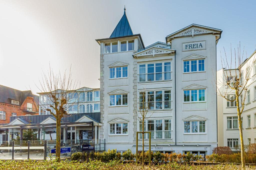 Villa Freia App 16 - b nur 20m zum Strand in Binz b