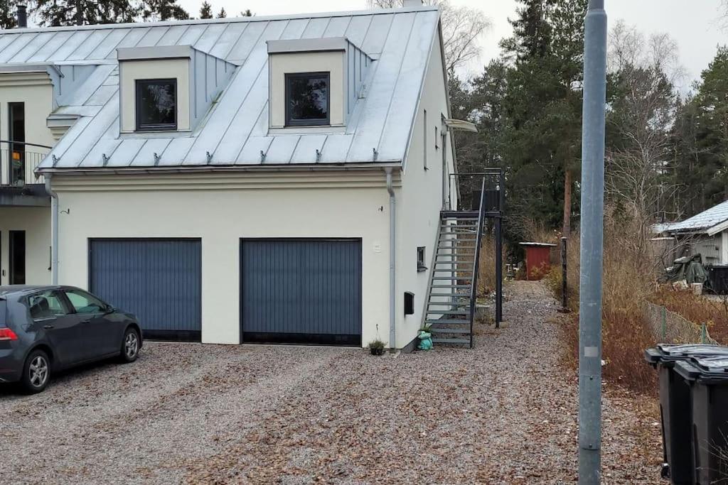 Lägenhet i villa photo 1