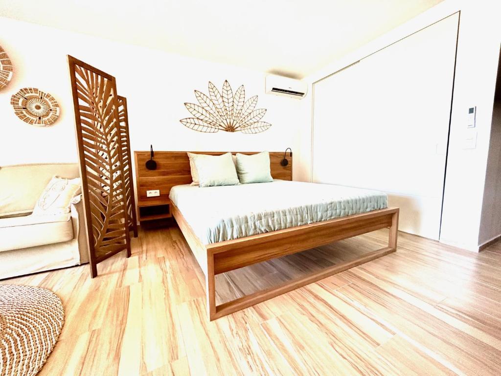 Brand New Modern Orient Bay Beachfront Rental photo 4
