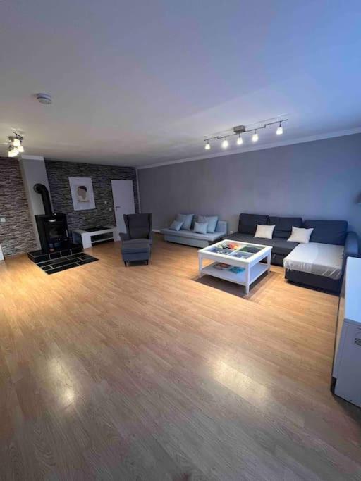 70 qm Wohnung mit Kamin und Balkon photo 3
