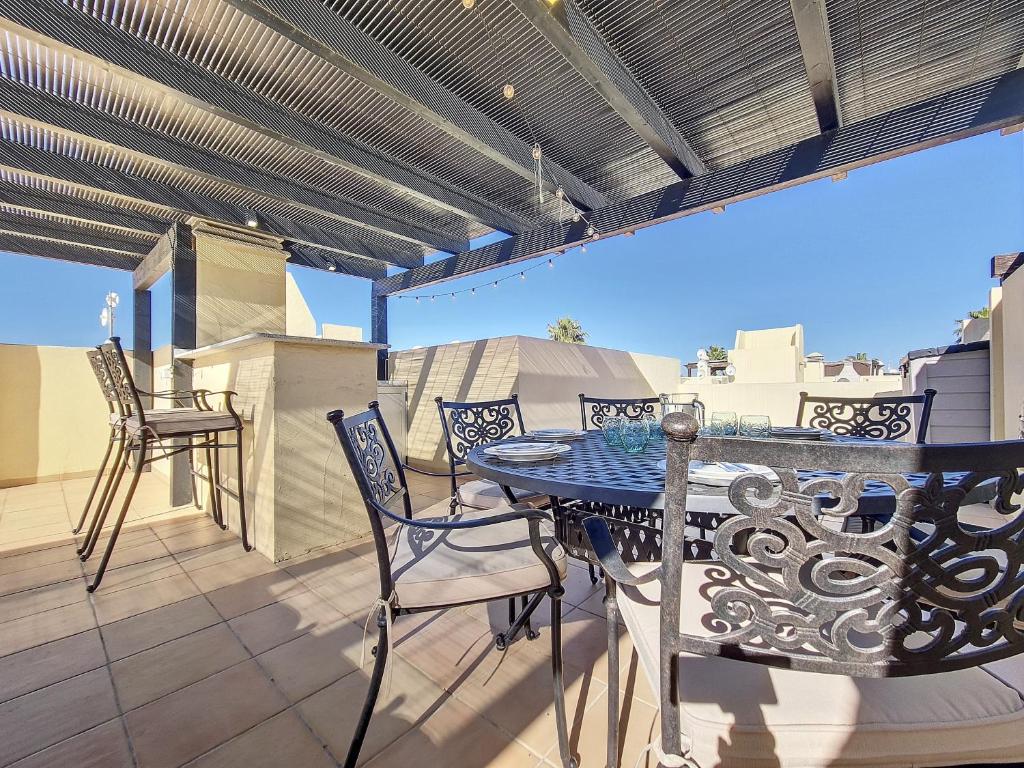Roda Golf Bali Apartment - 2610 photo 4