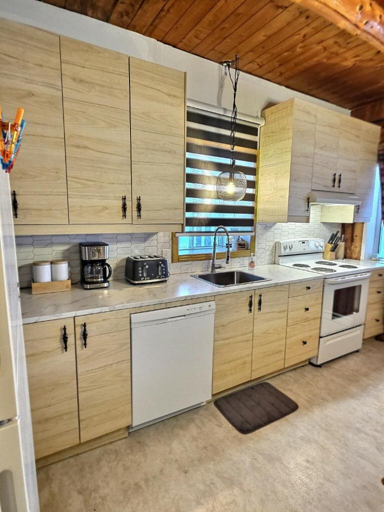 Nelson Warm Log Cabin with Private Hot Tub photo 4