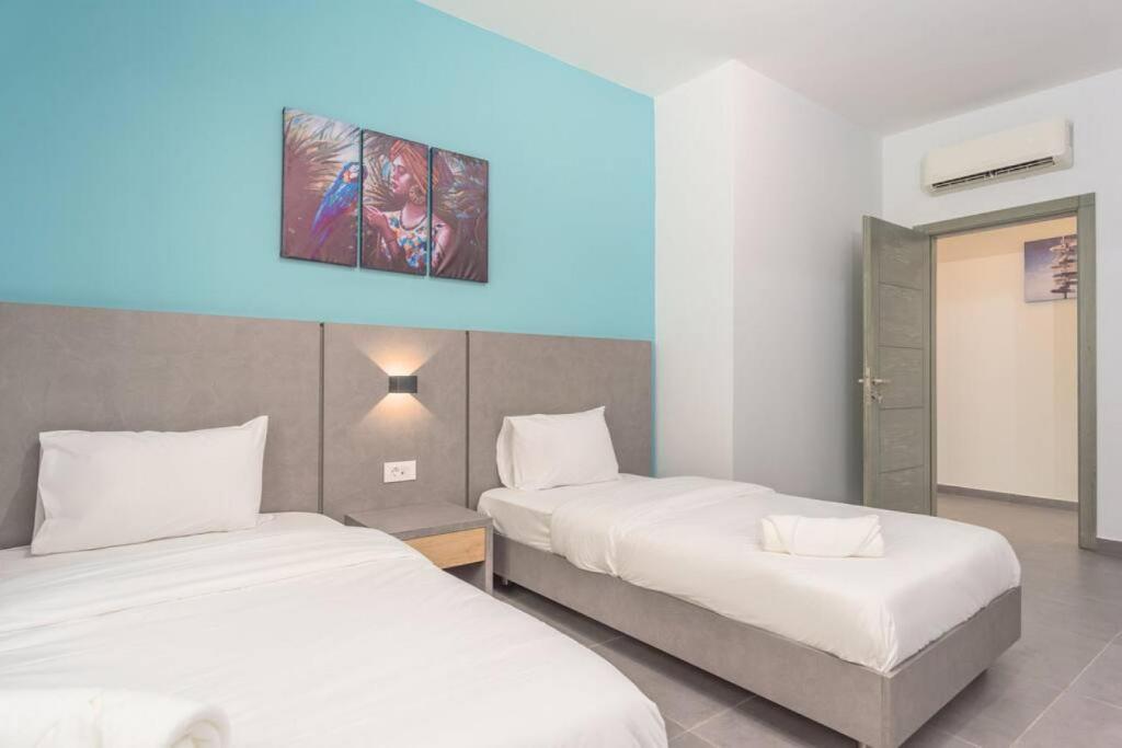 Vibe 205, Modern 2 Bedroom Apartment in Awkar photo 2