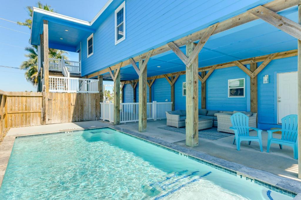 Trendy Beach House with Private Pool and Deck! photo 1