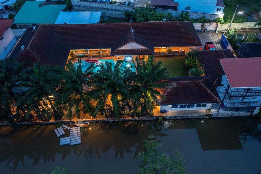 PX POOL VILLA PATTAYA