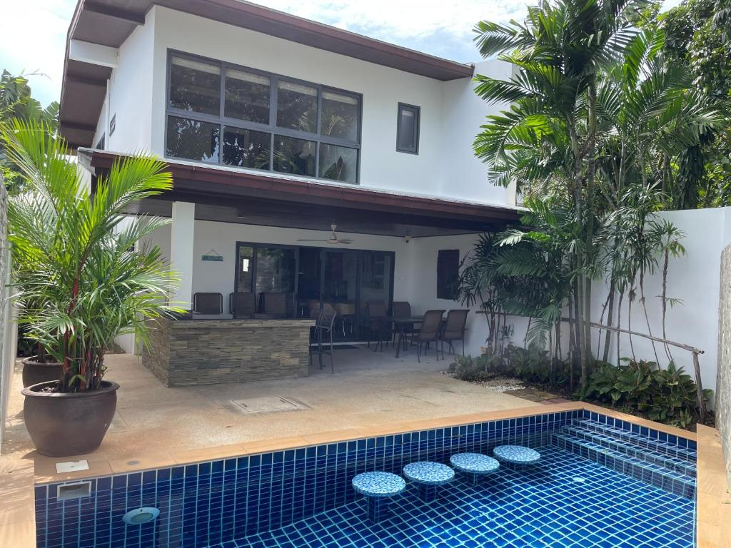 Villa Sanctuary with private pool