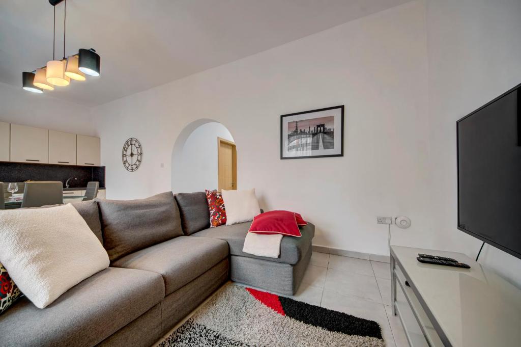 St Julians apartment 1 photo 3